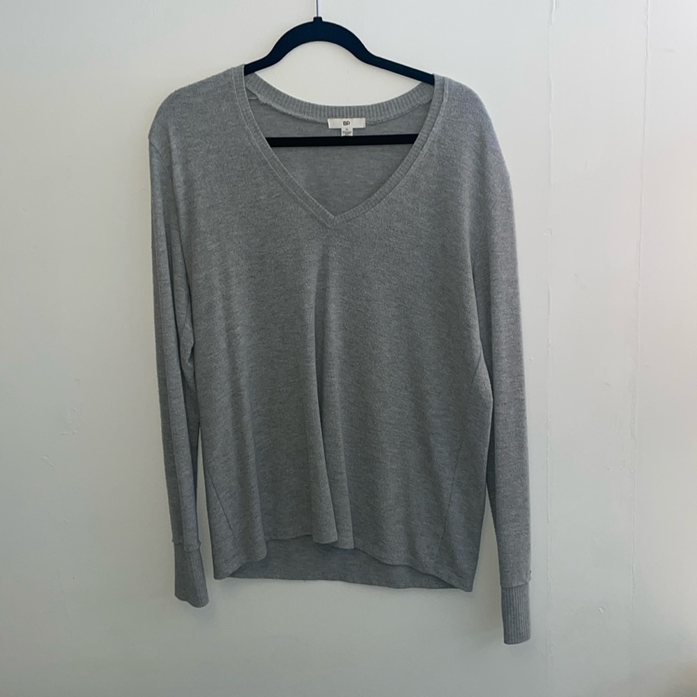 Long sleeve v neck